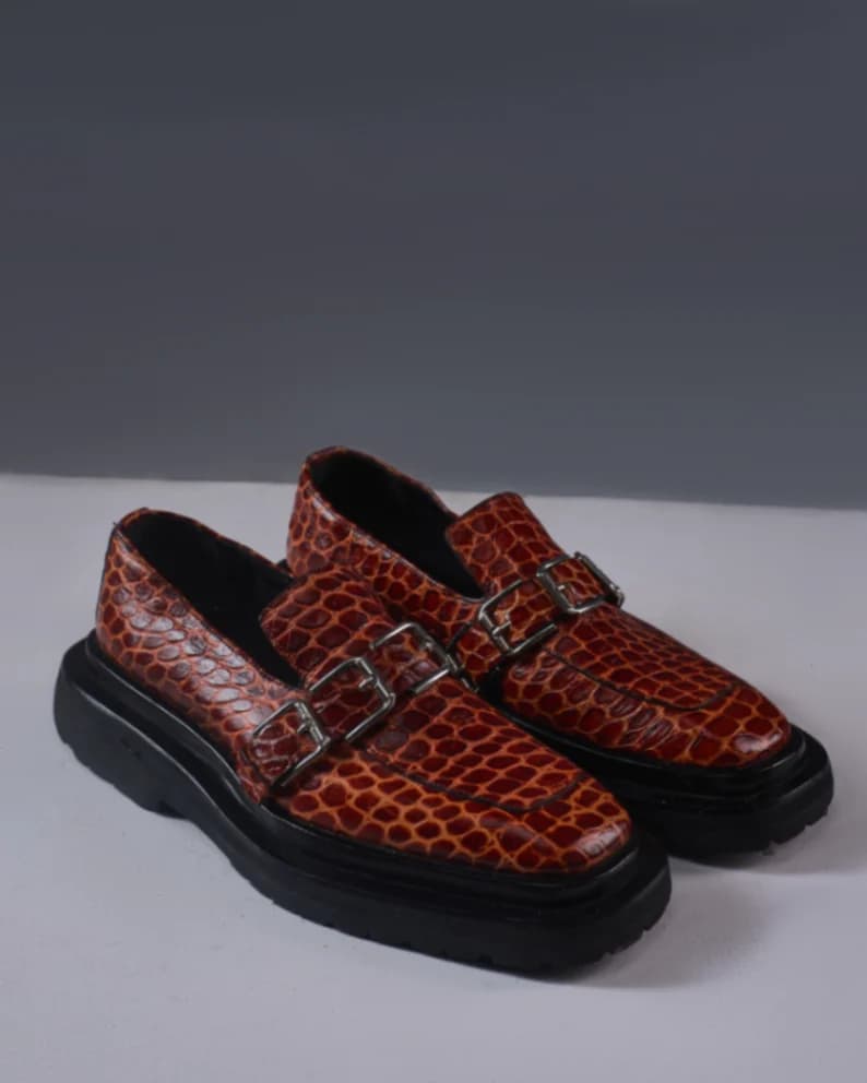 Buckle loafers