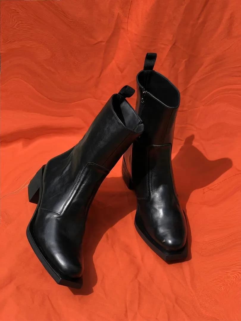 Obsidian Boots