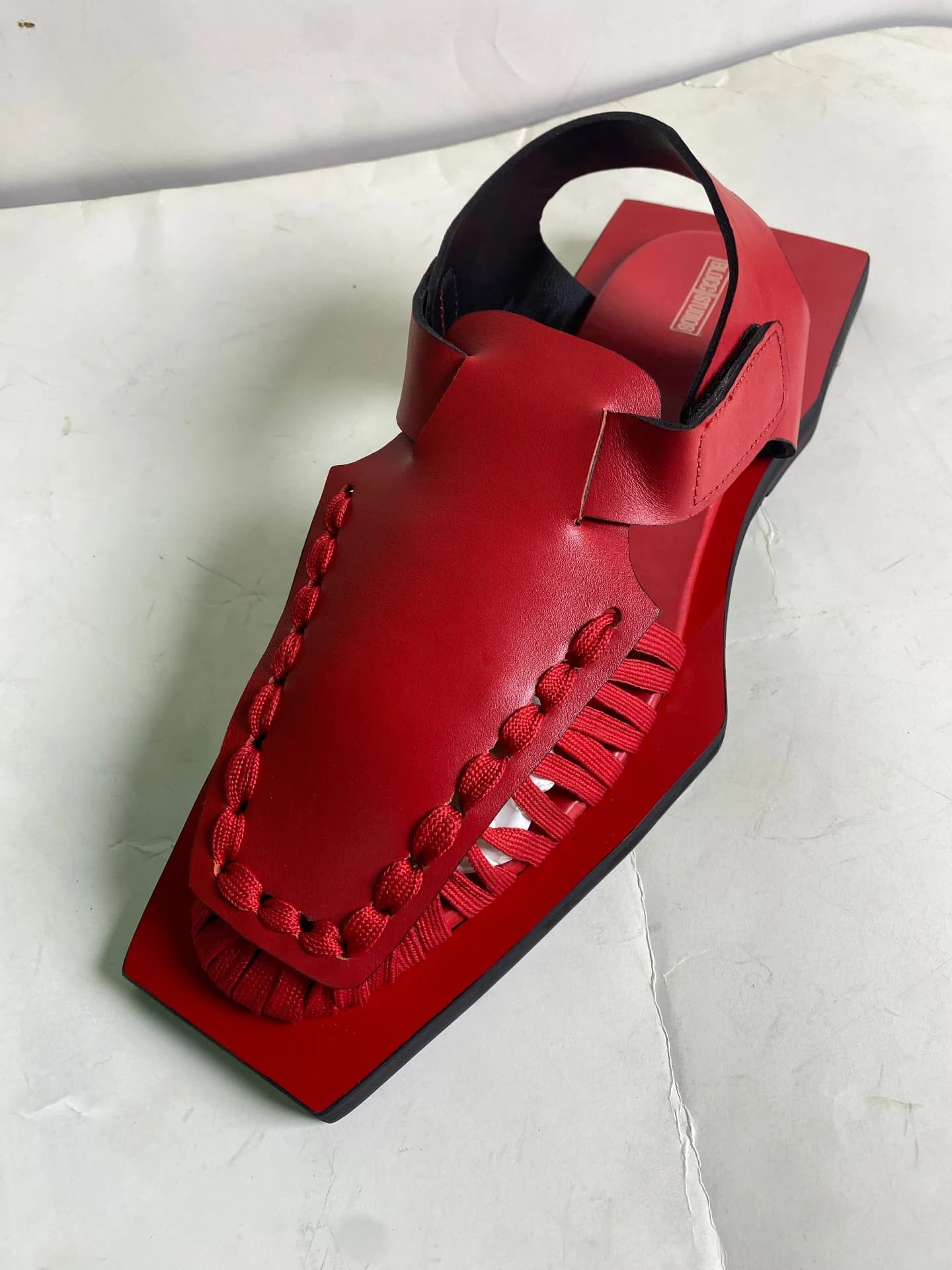 THE LACE SANDALS